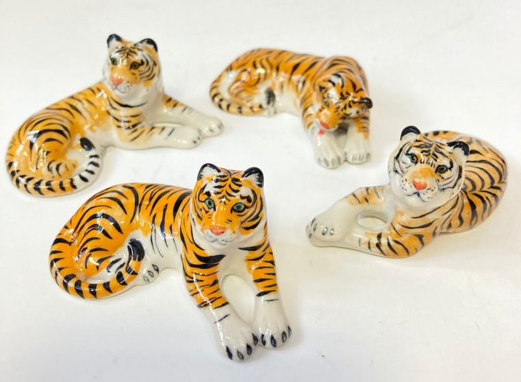 Фигурка "Семейство тигров лежачие"