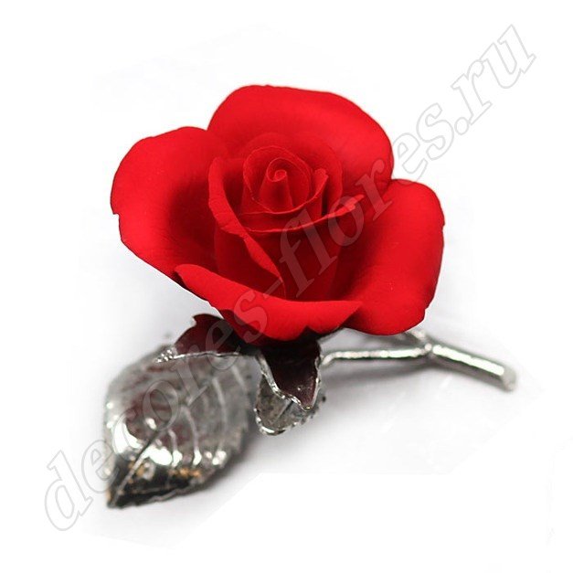 Декоративная роза из фарфора