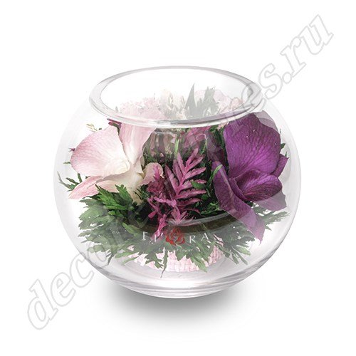 Стеклянная ваза с орхидеями