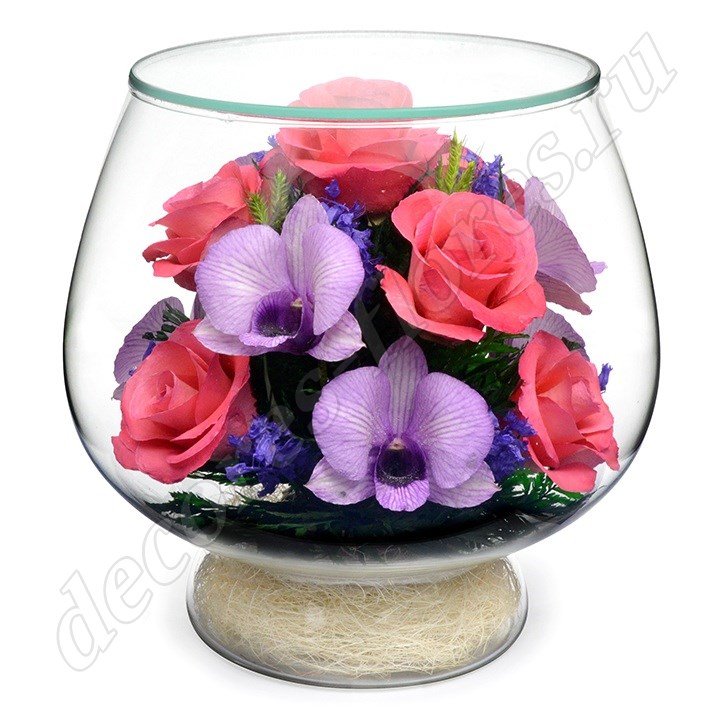 Розы и орхидеи в стекле