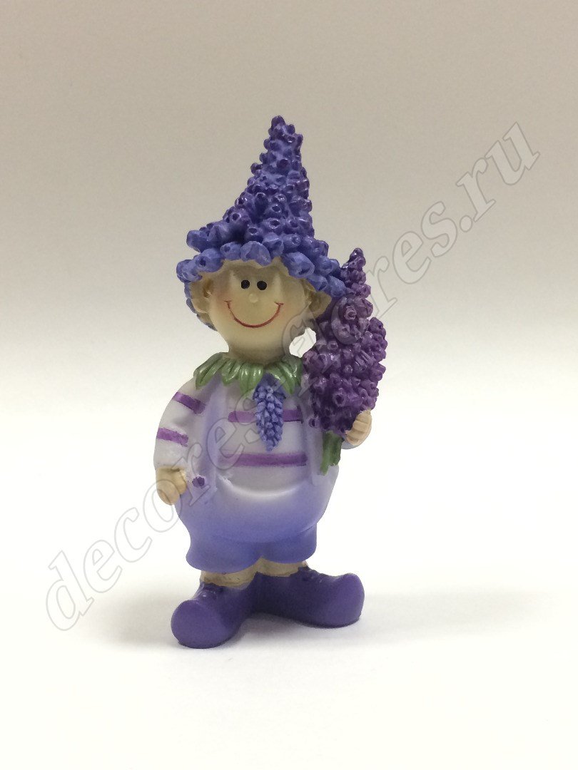 Сувенир Мальчик с лавандой (полистоун), 12 см, фиолетовый