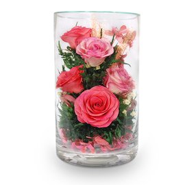 Цилиндр с ярко-розовыми и светло-розовыми розами