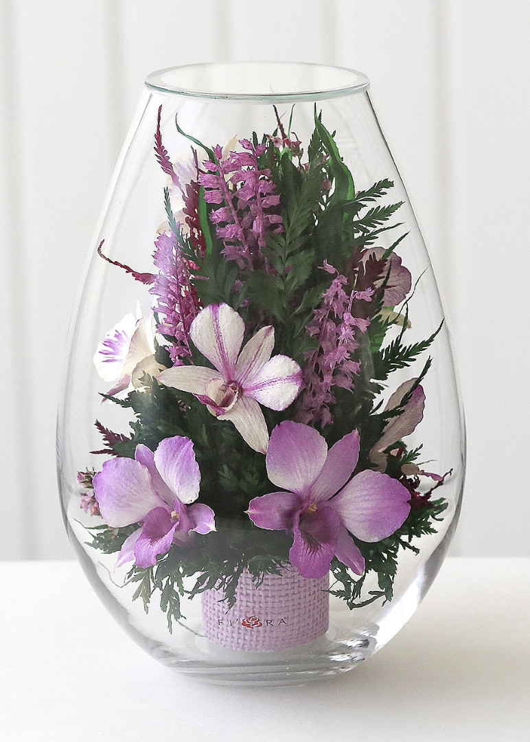 Орхидеи в каплевидной вазе (Цветы в стекле)