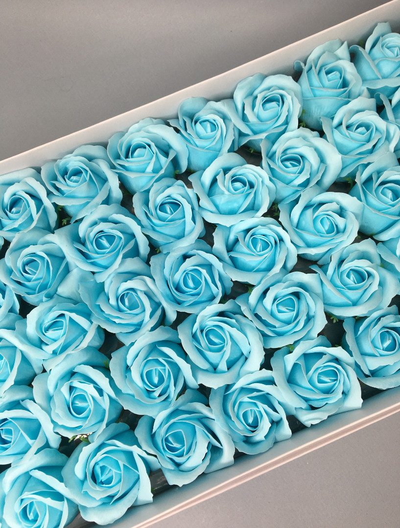 Роза — нежно-голубая 50 шт
